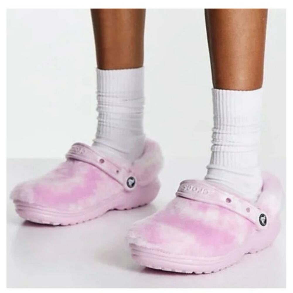 Crocs Classic Fur Sure Clogs faux-fur size W6/M4 ballerina pink tie dye NWT